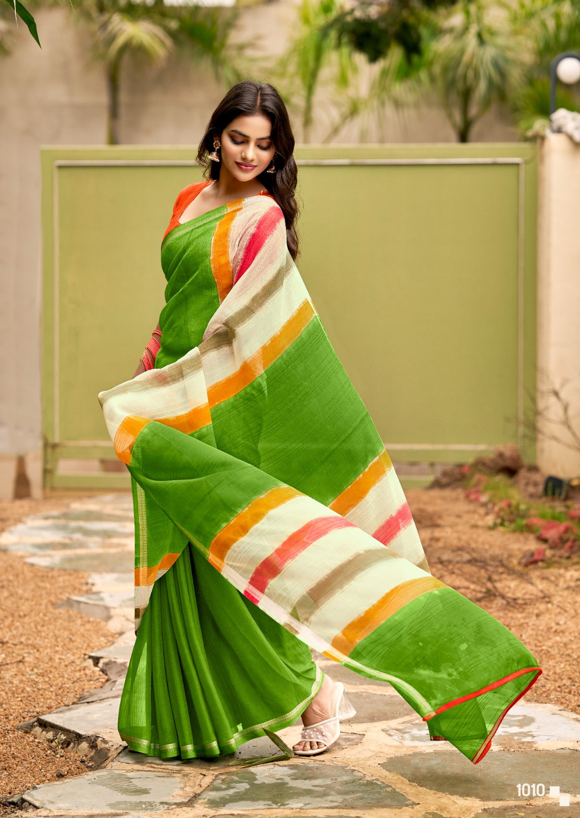 Strava  Vishala  Vibrant Purple