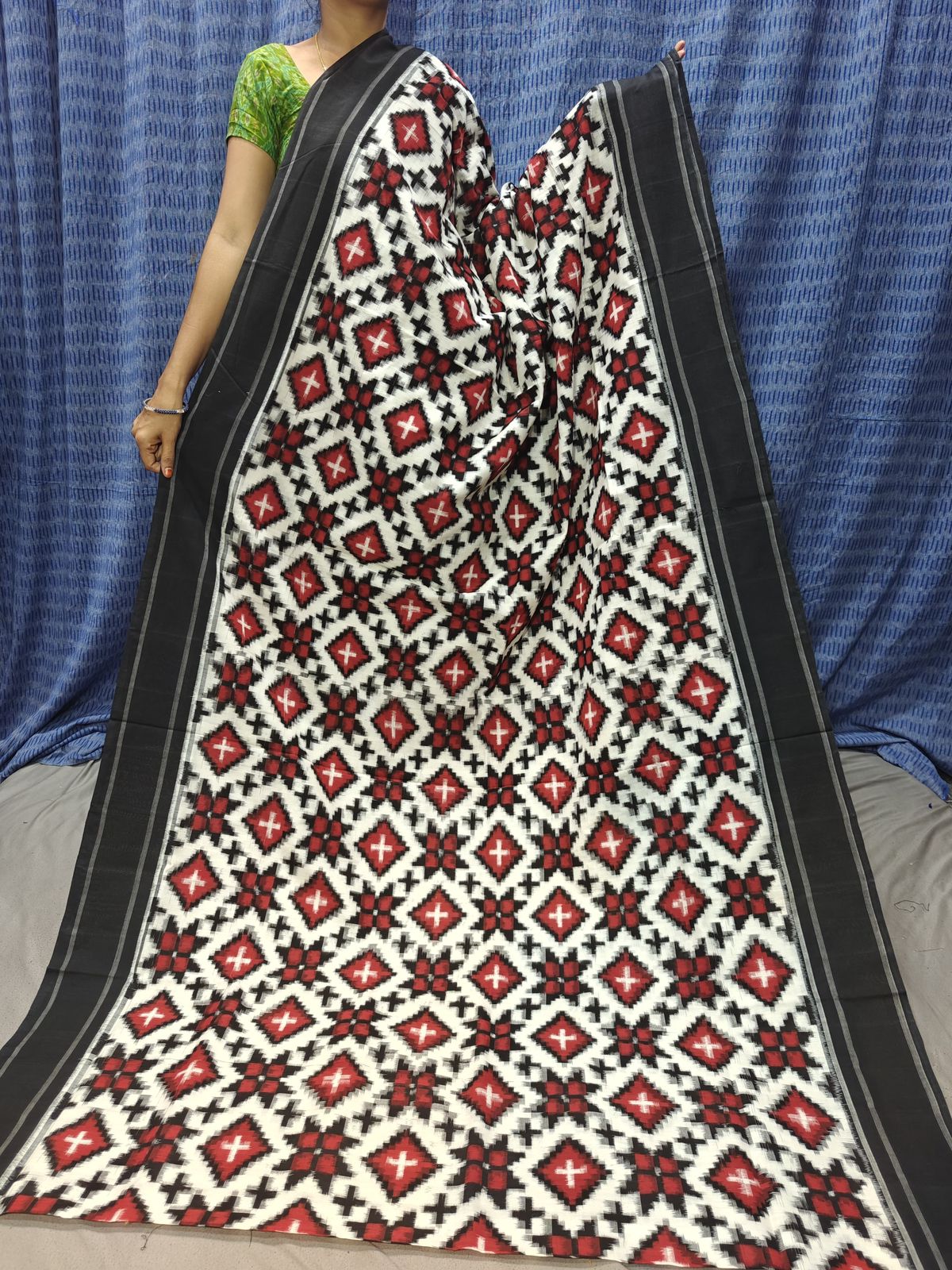 Double Ikkat Teliya Rumal Designer Sarees