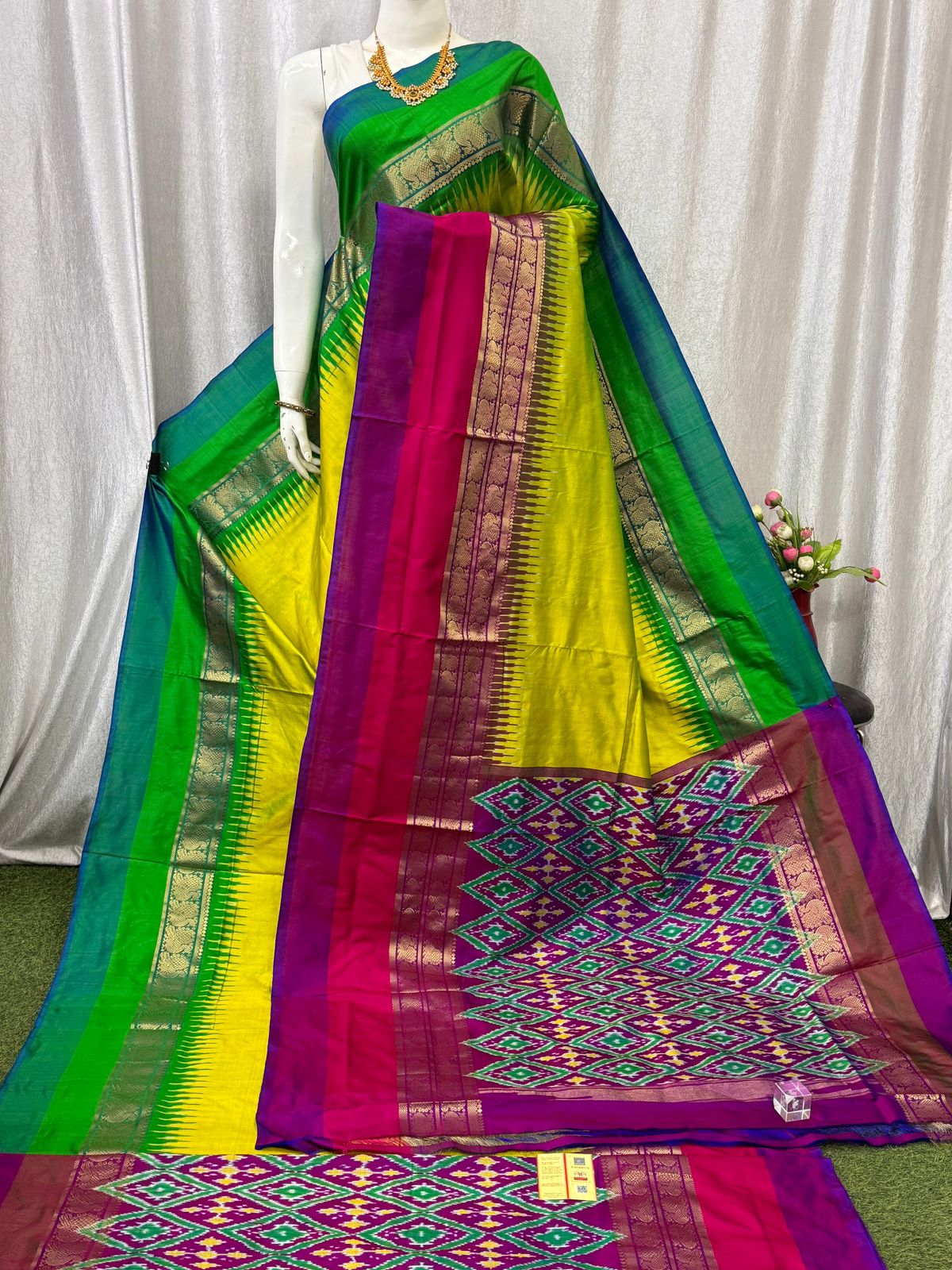 Pochampally Ikkat Silk  Kanchi Border Sarees