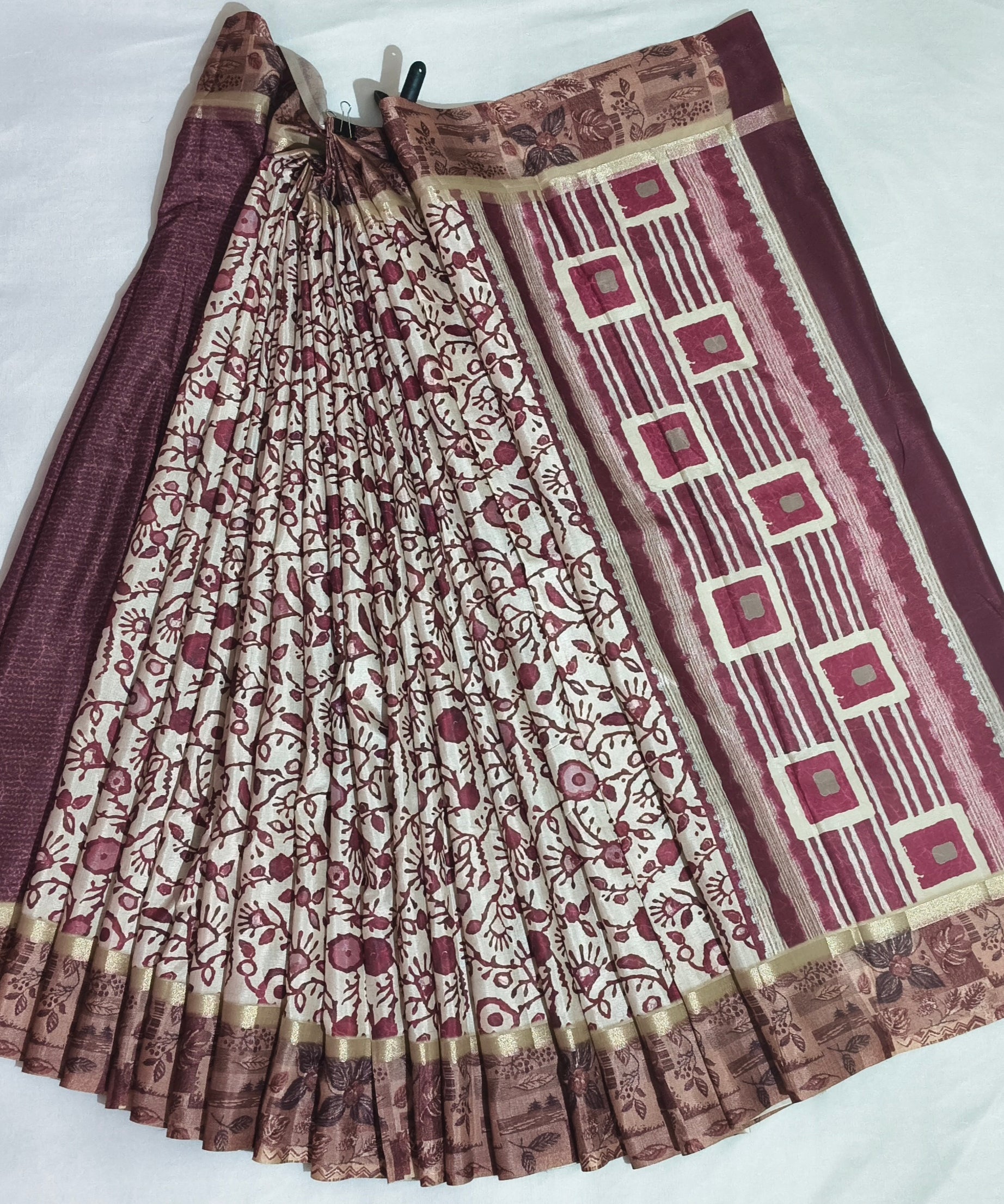 Maroon Traditional Art Tussar-Style