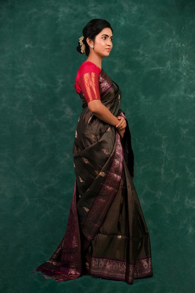 Kardi Butta  Dark Brown