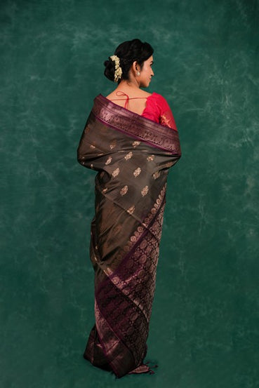 Kardi Butta  Dark Brown