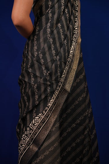 Bandhini Style Black and Gold