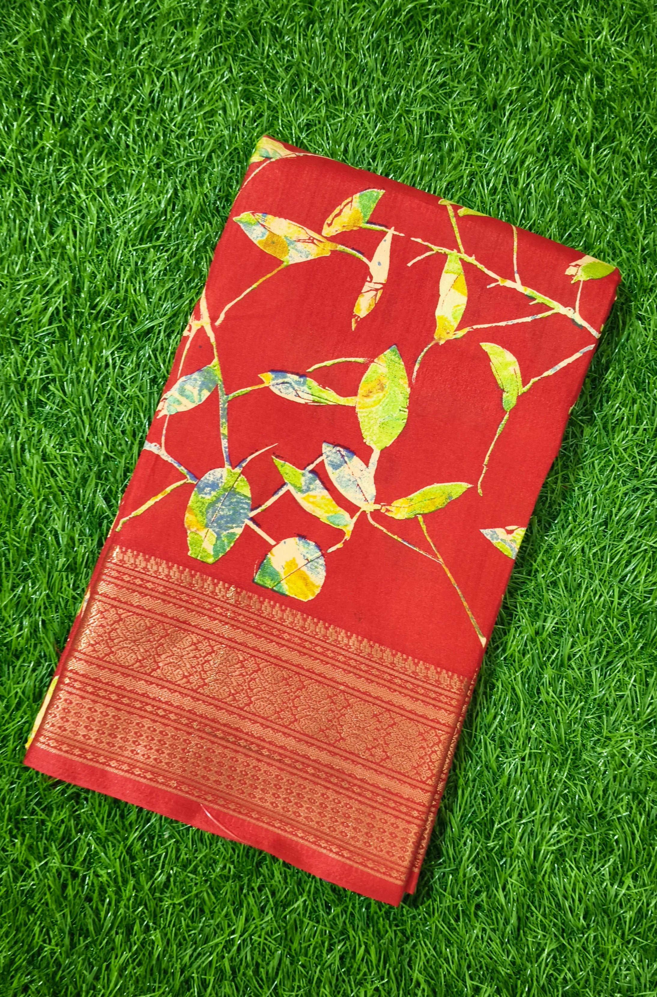 Designer Leaf Print Saree in Red & Gold